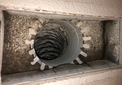 What are the Signs and Symptoms of Mold in Your Air Ducts?